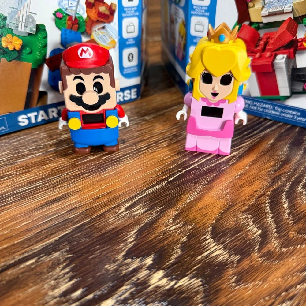 LEGO Super Mario 71360 & Adventures with Peach 71403 Starter Course Set Bundle - Picture 2 of 8